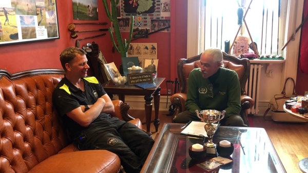 Friday live den 22 sept