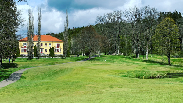 Hulta-Bollebygd Golfklubb erbjuder dig boende!
